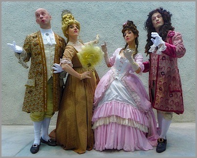 Living Dolls im Rokoko Kostüm